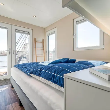 Floatinghouse Mein Lieblingsboot 리브니츠 담가르텐